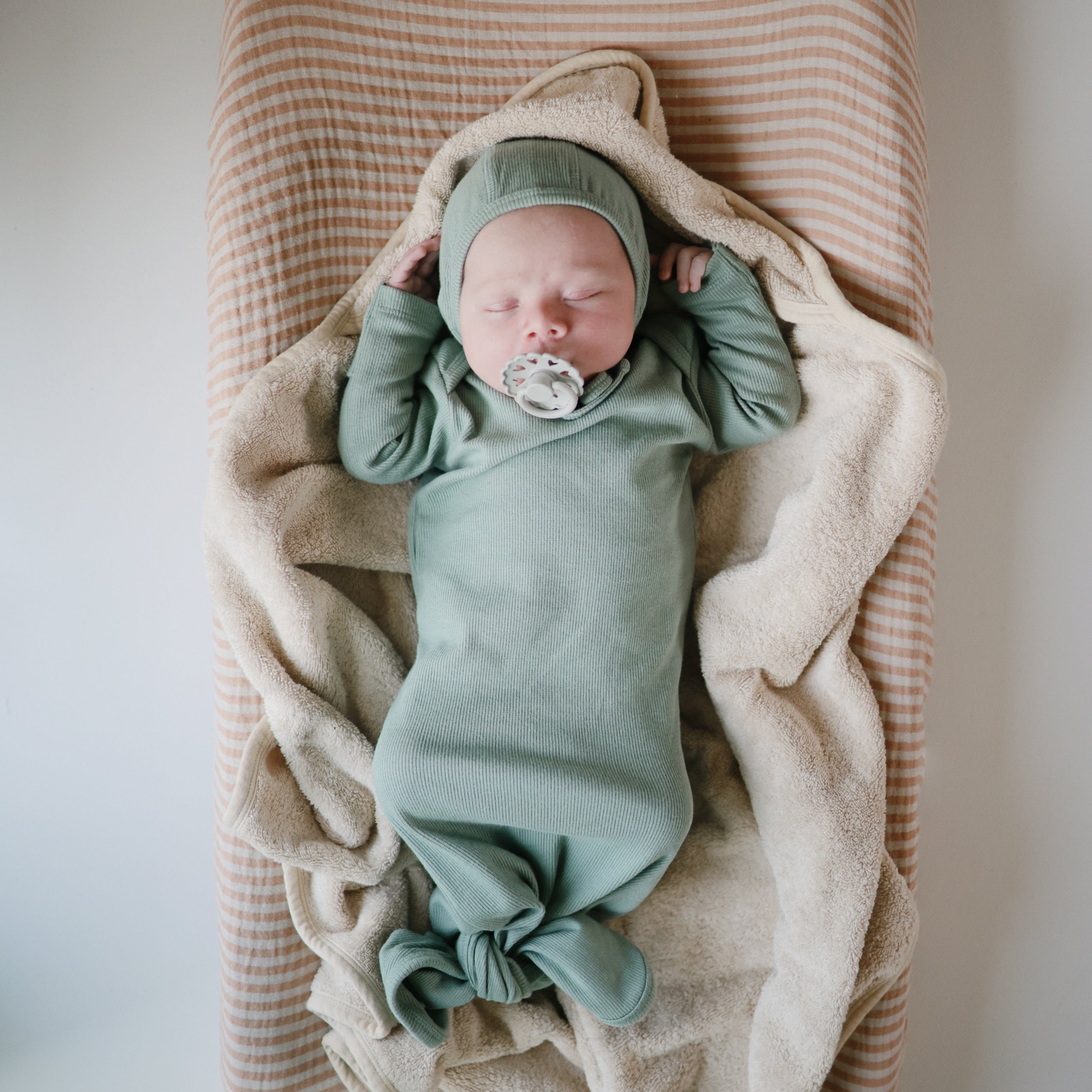 Image of Organic Cotton Baby Hooded Towel